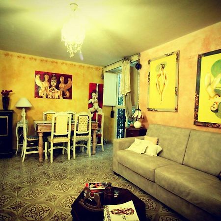 Hand Decorated House With Court Флоренція Екстер'єр фото